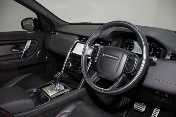 2020 Land Rover Discovery Sport SE SUV Image 16