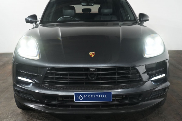 2021 Porsche Macan SUV Image 3