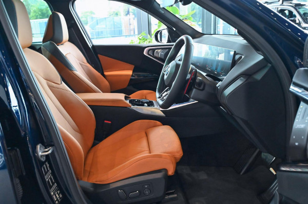 2025 BMW X3 G45 M50 xDrive SUV image 6