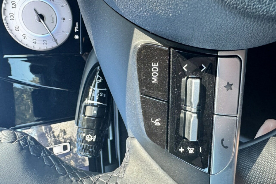 2024 Hyundai i30 CN7.V2 Premium Sedan Image 17