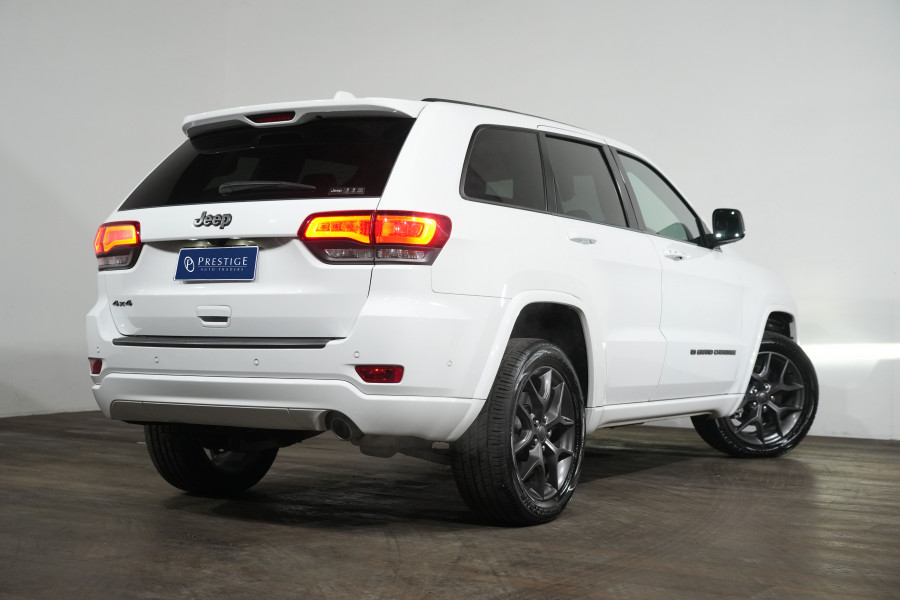 2021 Jeep Grand Cherokee Cherokee 80th Anniversary Special Edtn SUV Image 7