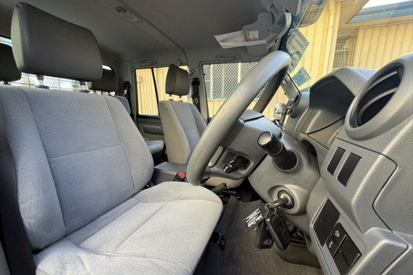 2022 Toyota LandCruiser VDJ79R GXL Cab Chassis Image 10
