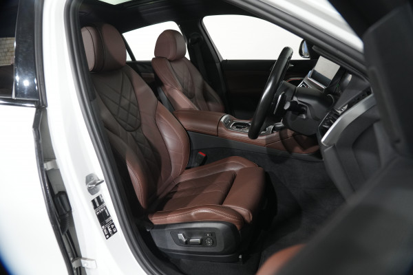 2022 BMW X6 M50i Coupe Image 30