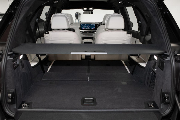 2026 BMW X7 G07 LCI xDrive40d M Sport SUV image 19