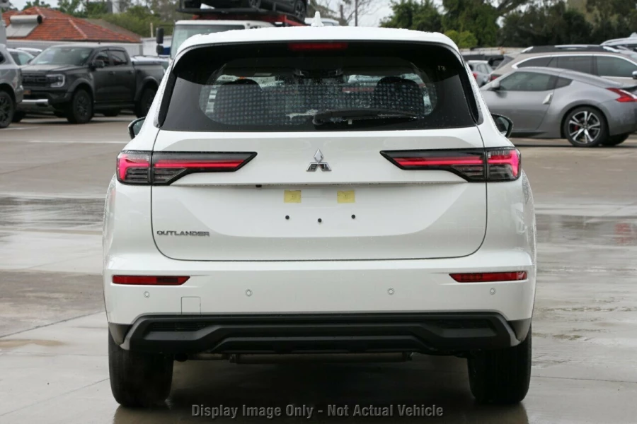 2026 Mitsubishi Outlander ZM ES Wagon Image 14