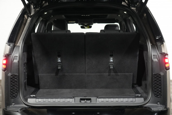 2024 Land Rover Discovery Series 5 P360 Dynamic SE SUV Image 33