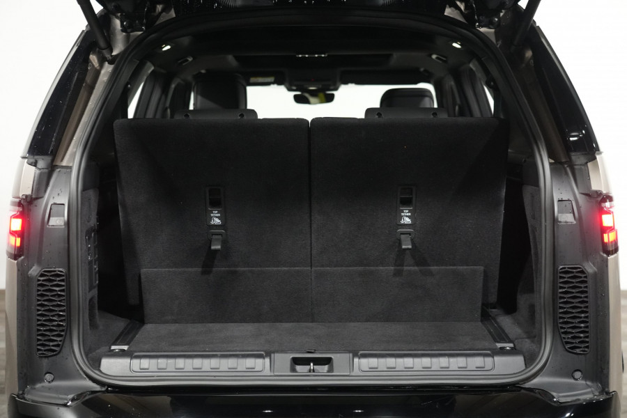 2024 Land Rover Discovery Series 5 P360 Dynamic SE SUV Image 33