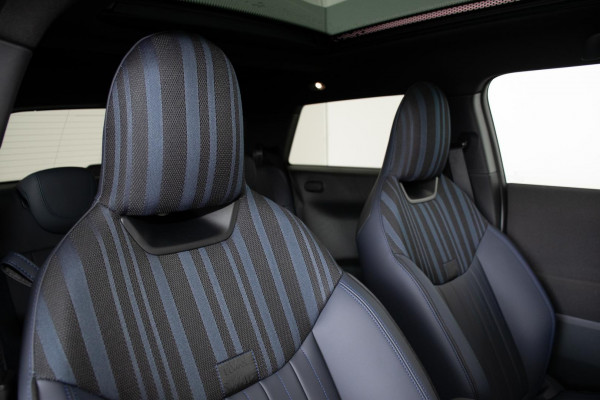 2026 MINI Cooper J01 SE Paul Smith Edition Hatch image 8
