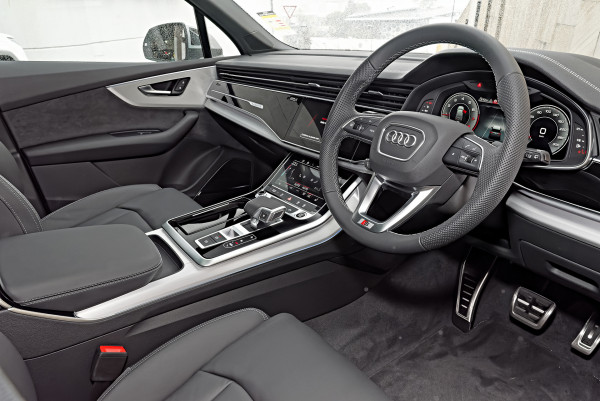2026 Audi Q7 4M TFSI 250kW S line SUV image 7