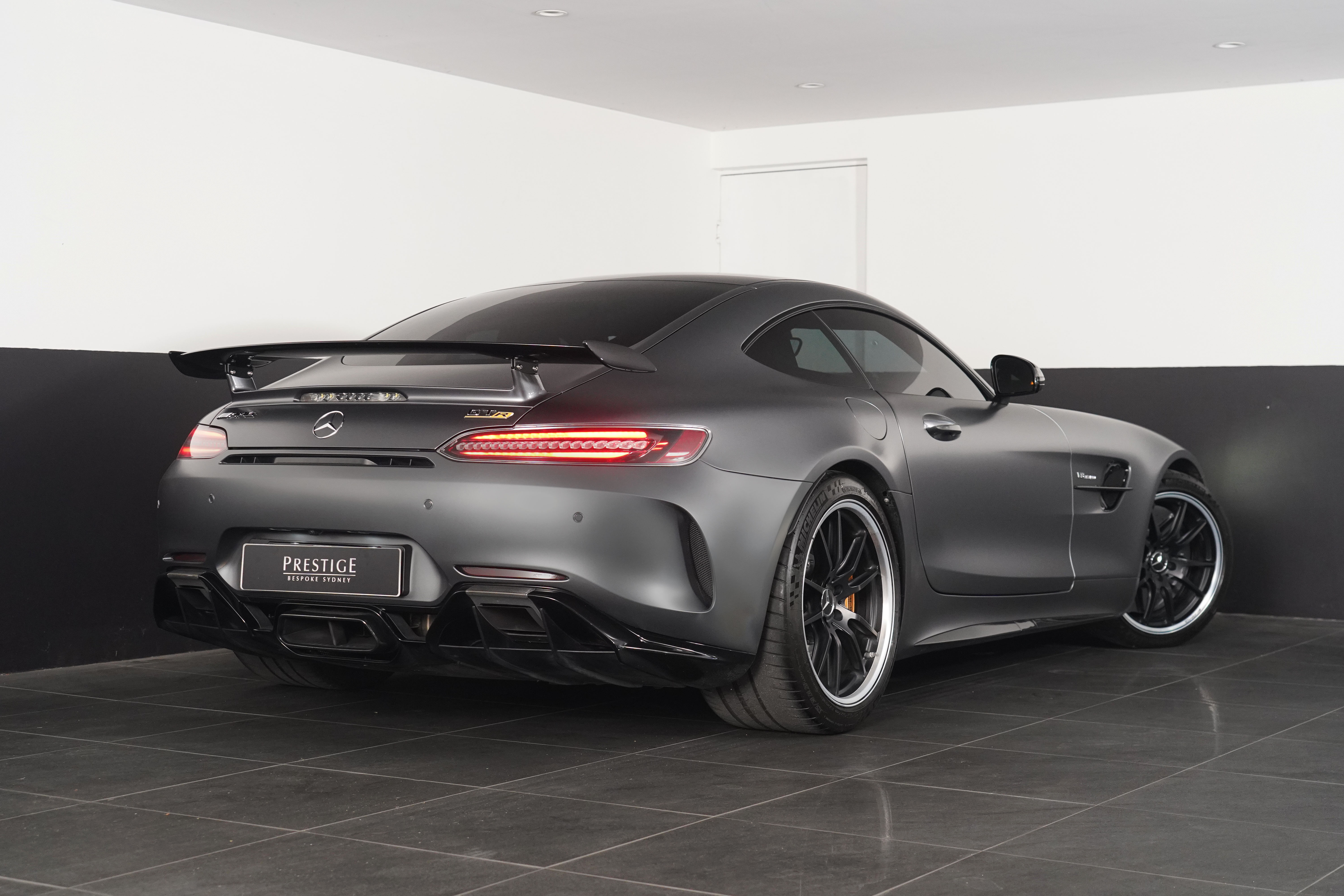 2021 Mercedes-Benz AMG GT R Coupe Image 23