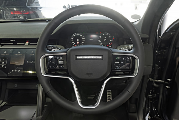 2025 MY25.5 Land Rover Discovery Sport L550 P250 Dynamic SE SUV image 17