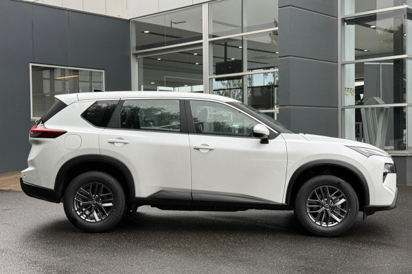 2026 Nissan X-Trail T33 ST SUV Image 3