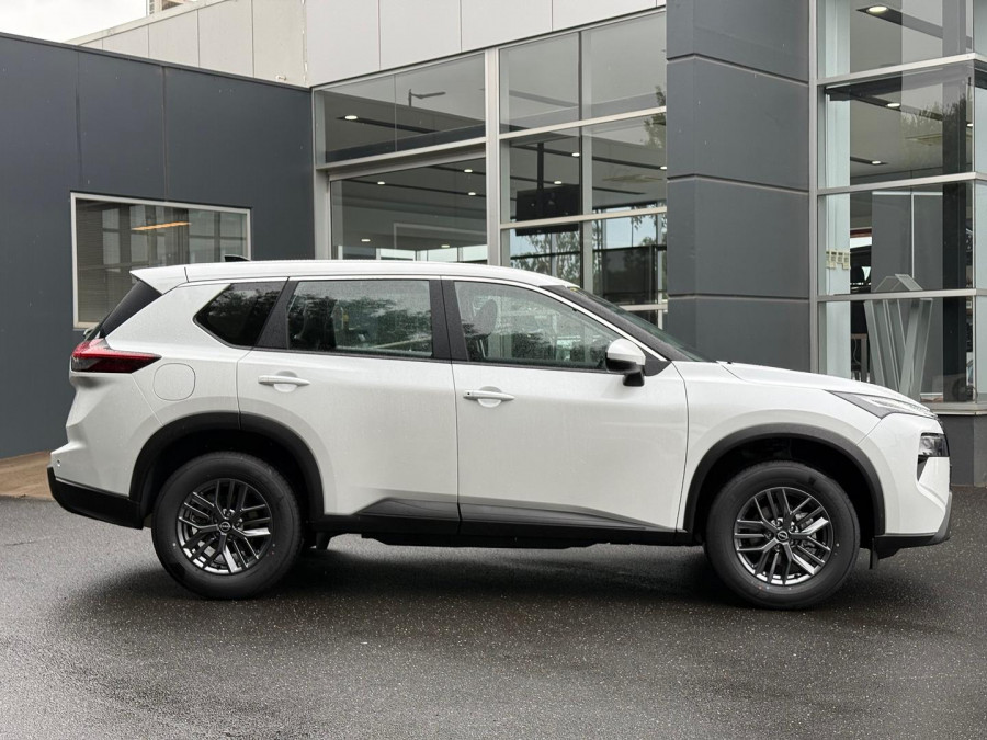 2026 Nissan X-Trail T33 ST SUV Image 3