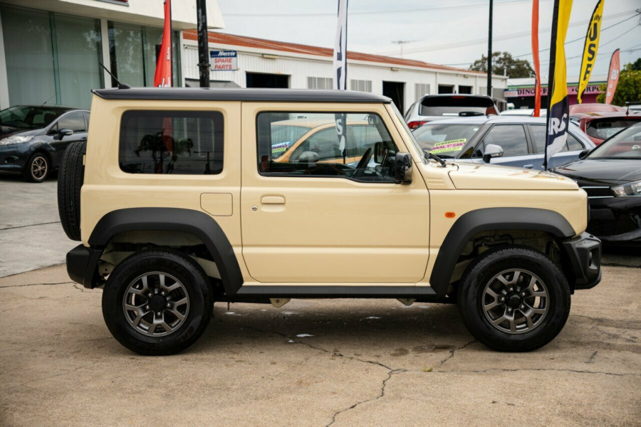 2026 Suzuki Jimny JB74 Coupe Image 4