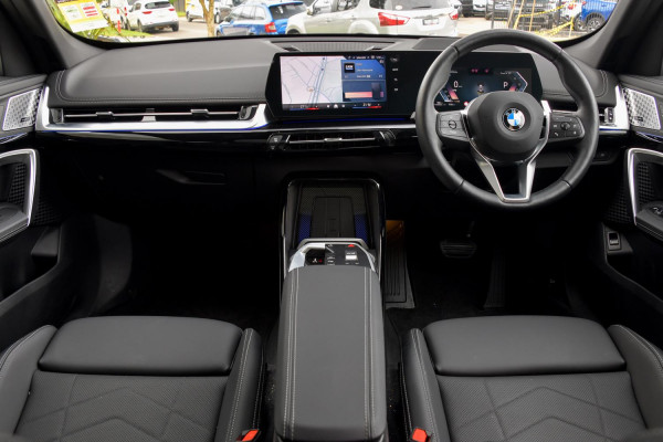 2025 BMW X1 U11 xDrive20i M Sport SUV image 4