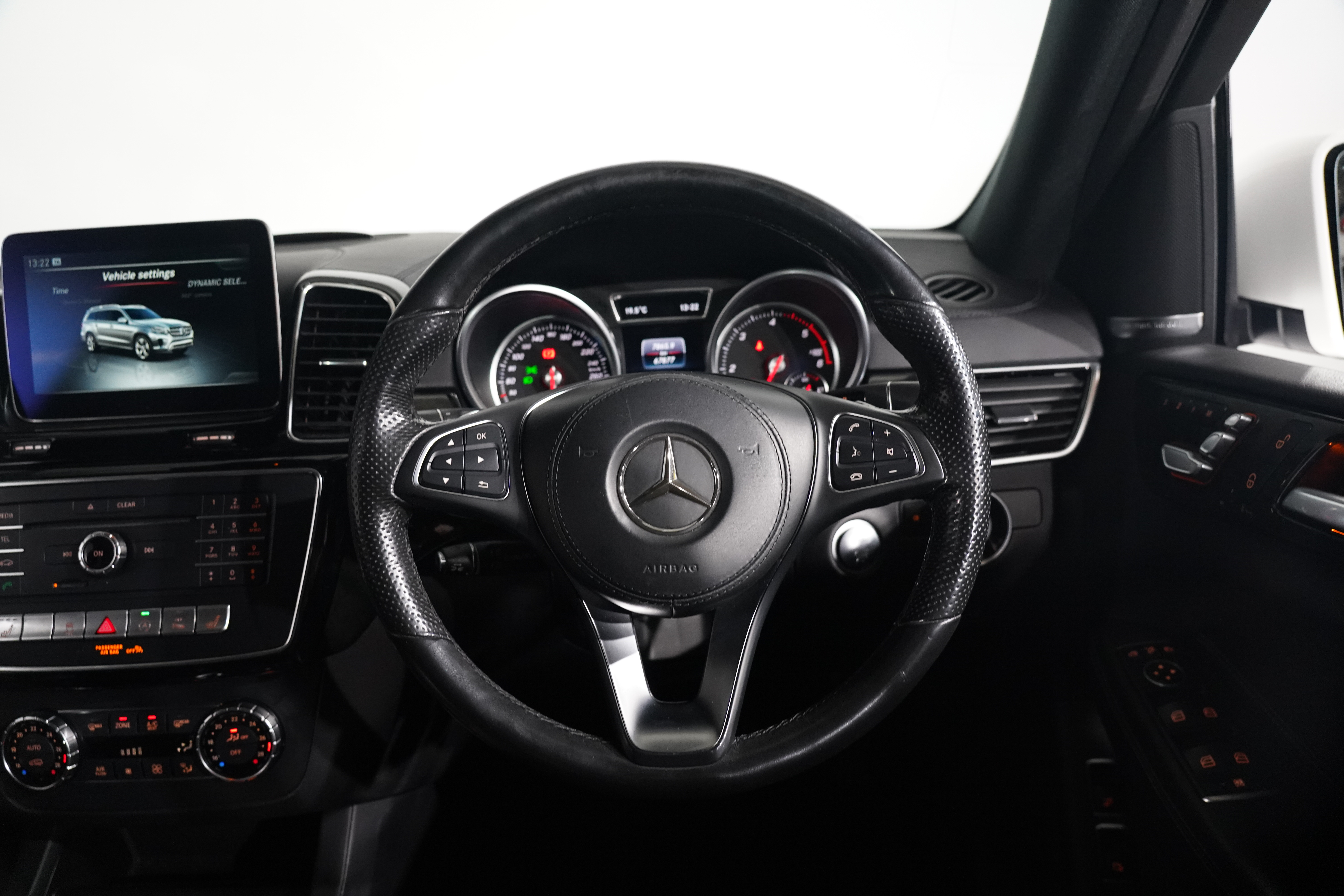 2017 Mercedes-Benz Gls 350 D 4matic Wagon Image 14