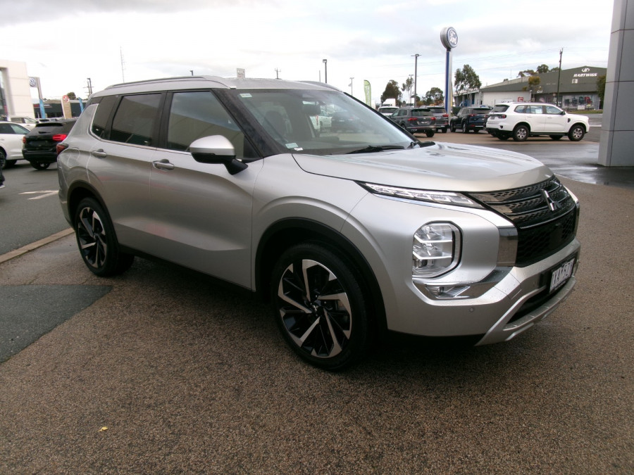2023 Mitsubishi Outlander ZM Aspire SUV Image 1