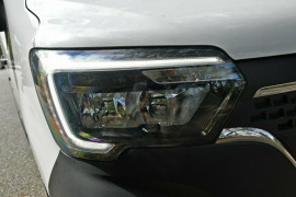 2020 Renault Master X62 Phase 2 Long Wheelbase Bus