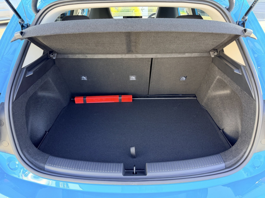 2026 MG MG4 AH4E Essence 64 Hatch Image 6