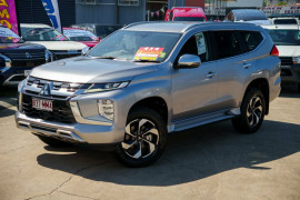 Mitsubishi Pajero Sport GLS QG