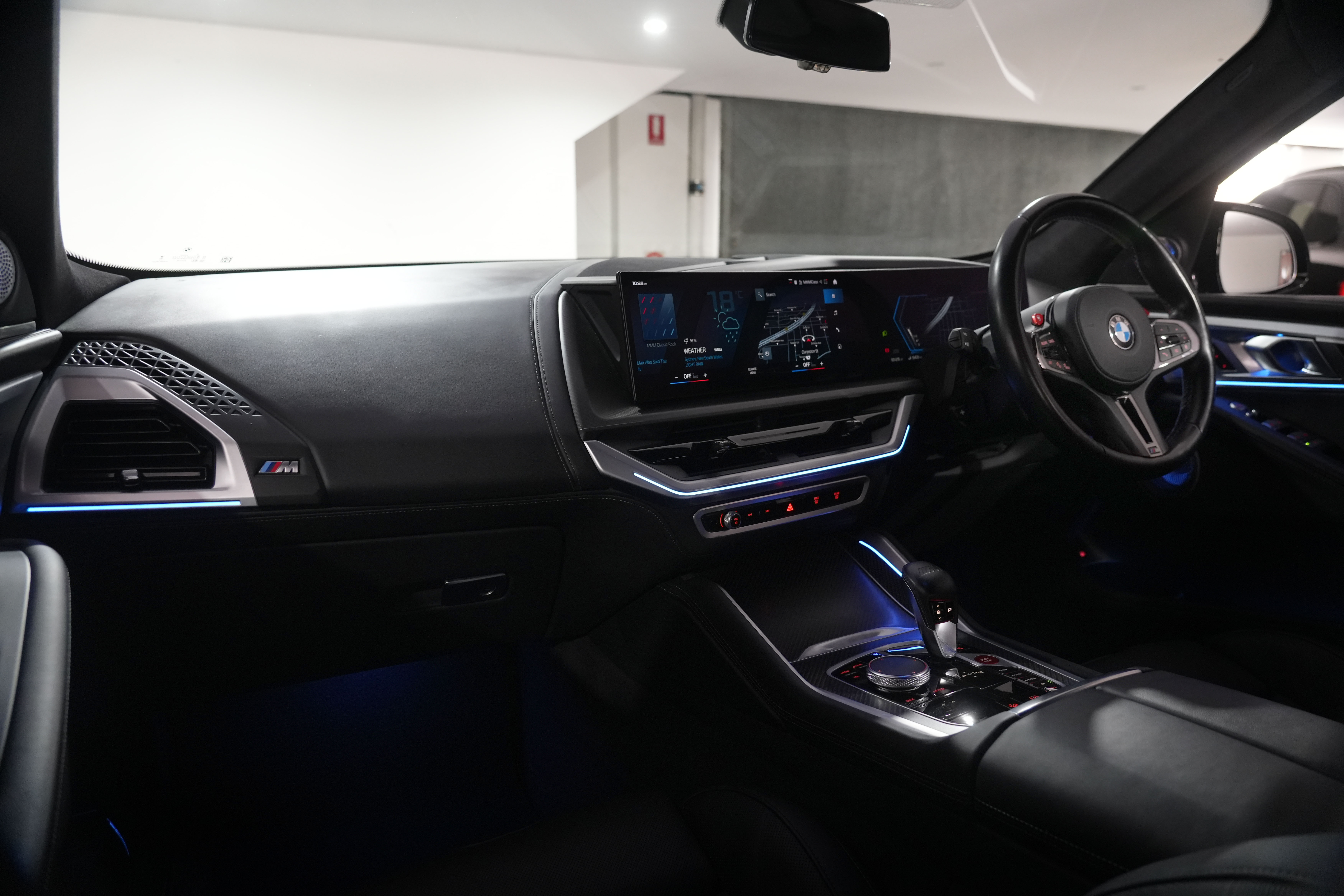 2023 BMW XM V8 Hybrid SUV Image 29