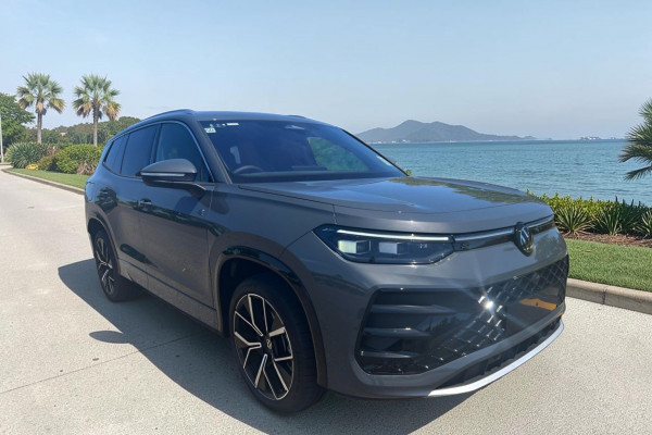 2025 Volkswagen Tayron R4 195TSI R-Line SUV