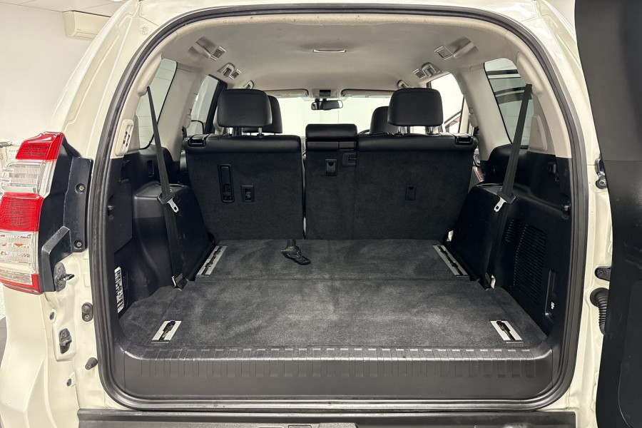 2017 Toyota LandCruiser Prado GDJ150R VX SUV Image 16