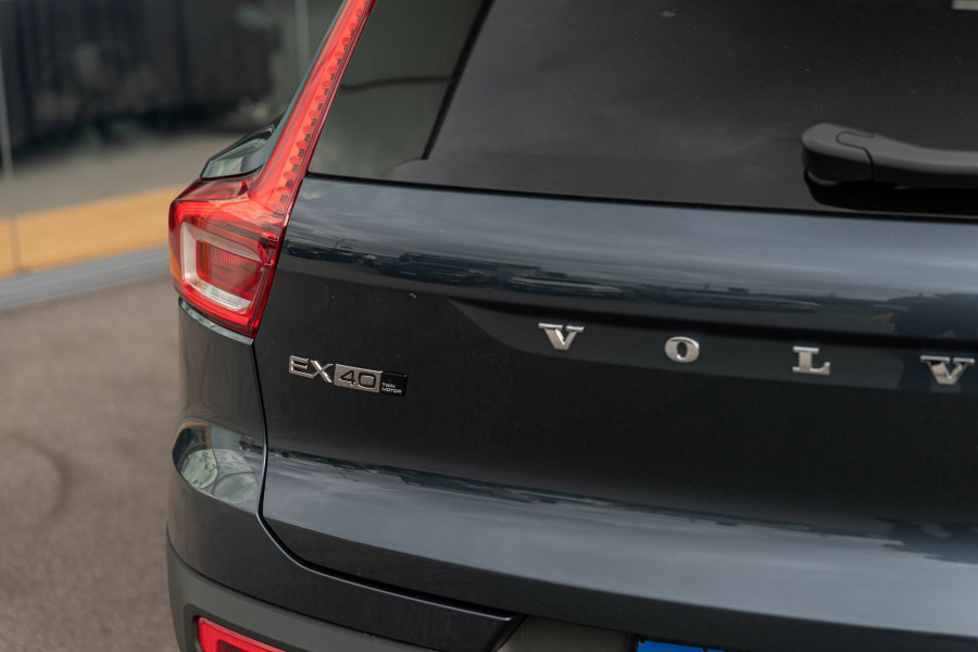 2026 Volvo EX40  Ultra Twin Motor Performance SUV Image 22