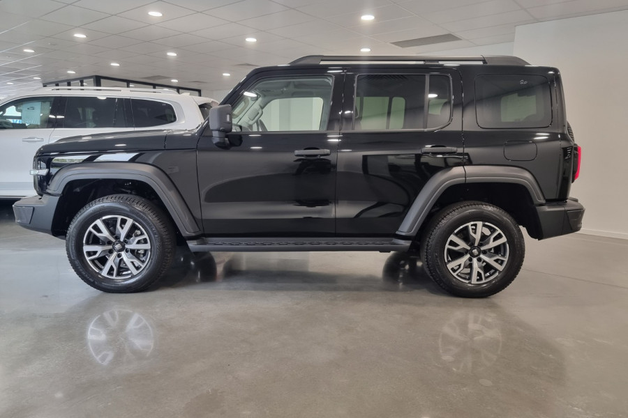 2024 MY25 GWM Tank 300 P01 Ultra SUV Image 17