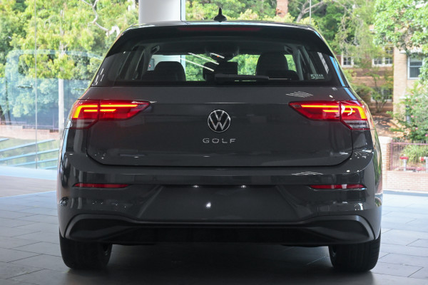 2024 Volkswagen Golf 8 110TSI Life Hatch Image 5