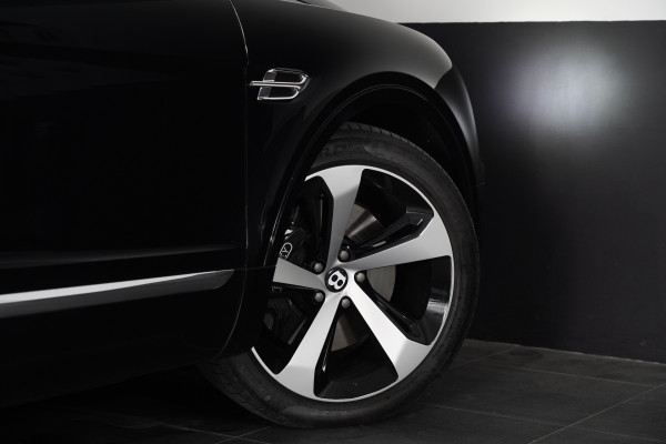 2018 Bentley Bentayga W12 Seven Seat SUV Image 21