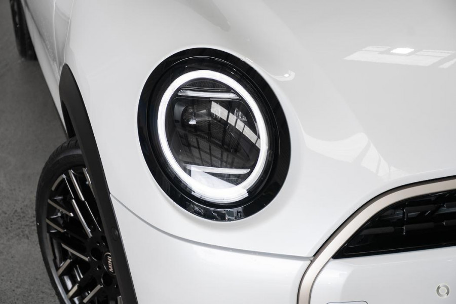 2026 MINI Cooper F65 C Favoured Hatch