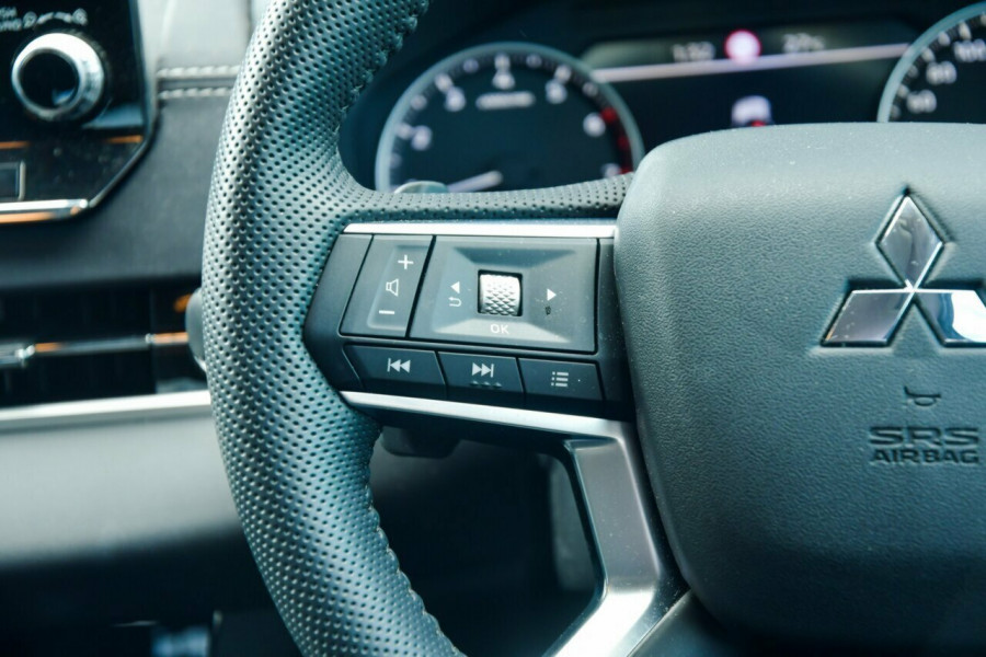 2023 MY24 Mitsubishi Outlander ZM LS SUV Image 11