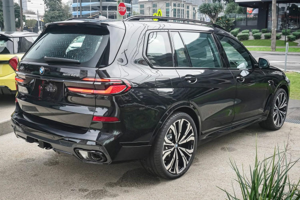 2026 BMW X7 G07 LCI xDrive40d M Sport SUV image 4