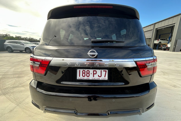 2024 Nissan Patrol Y62 Series 5 Ti SUV Image 4