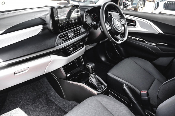 2026 Suzuki Swift UZ Hybrid GLX Hatch Image 8