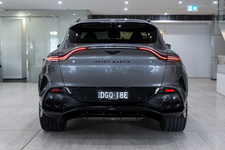 2025 Aston Martin DBX Wagon Image 3