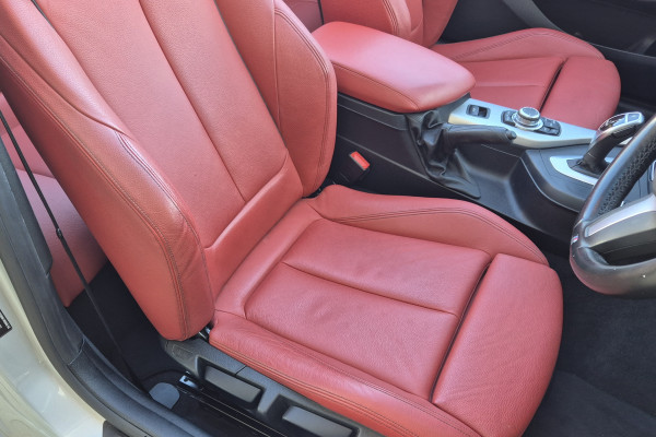 2015 BMW 2 Series F23 Turbo 220i M Sport Convertible Image 12