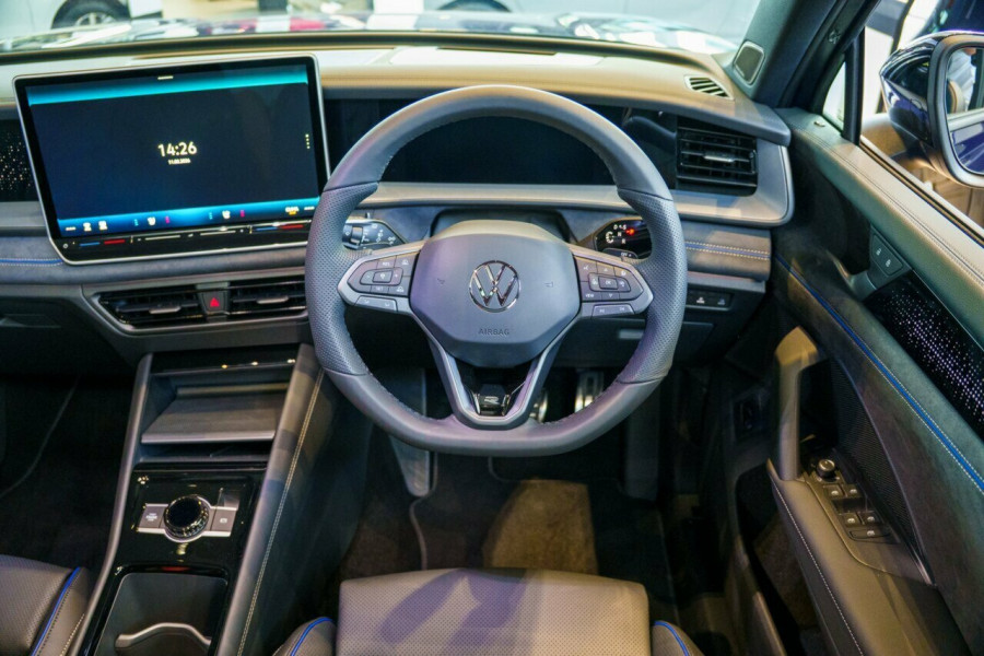 2026 Volkswagen Tayron R4 195TSI R-Line SUV Image 10