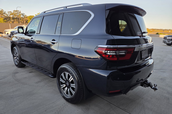 2024 Nissan Patrol Y62 Ti-L SUV Image 5