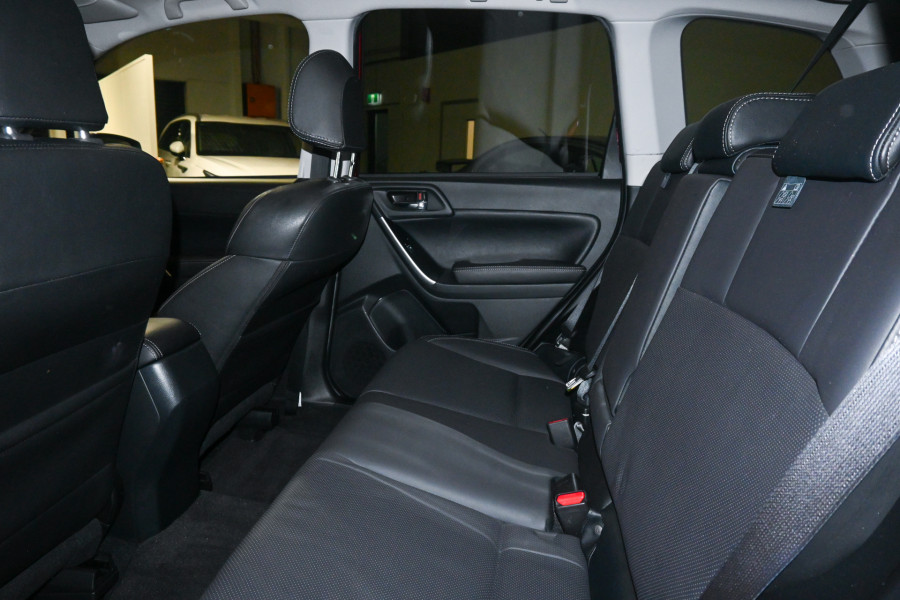 2017 Subaru Forester S4 2.5i-S SUV Image 9