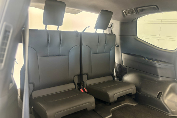 2022 Toyota LandCruiser FJA300R VX SUV Image 27