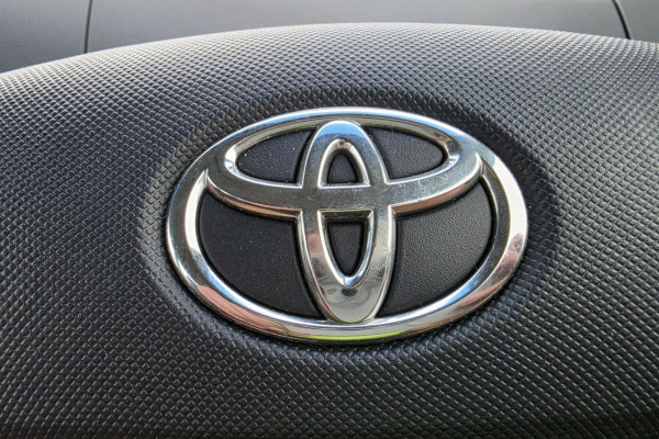 2016 Toyota Tarago ACR50R GLi People Mover Image 25