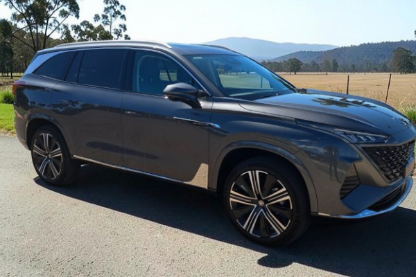 2026 MY25 MG QS IS31 Essence SUV Image 1