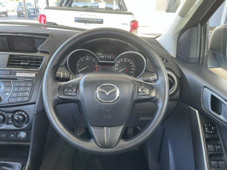 2017 Mazda BT-50 UR XT Cab chassis image 16