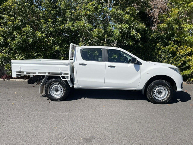 2017 Mazda BT-50 UR XT Cab chassis Mobile Image 2