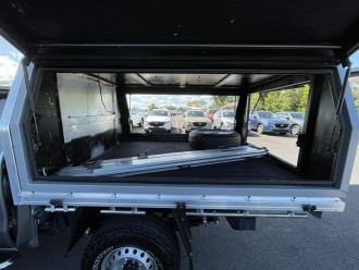 2016 [THIS VEHICLE IS SOLD] image 24