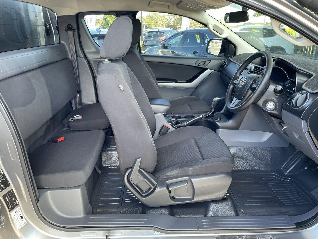 2016 Mazda BT-50 UR XT Cab Chassis Image 10