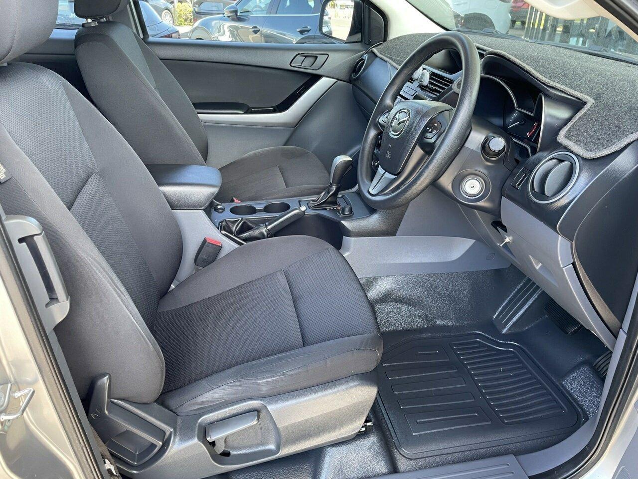 2016 Mazda BT-50 UR XT Cab Chassis Image 9