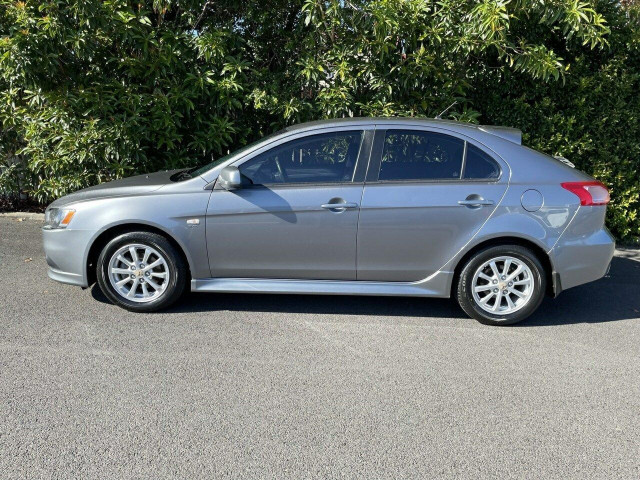 2012 [THIS VEHICLE IS SOLD] Mobile Image 6